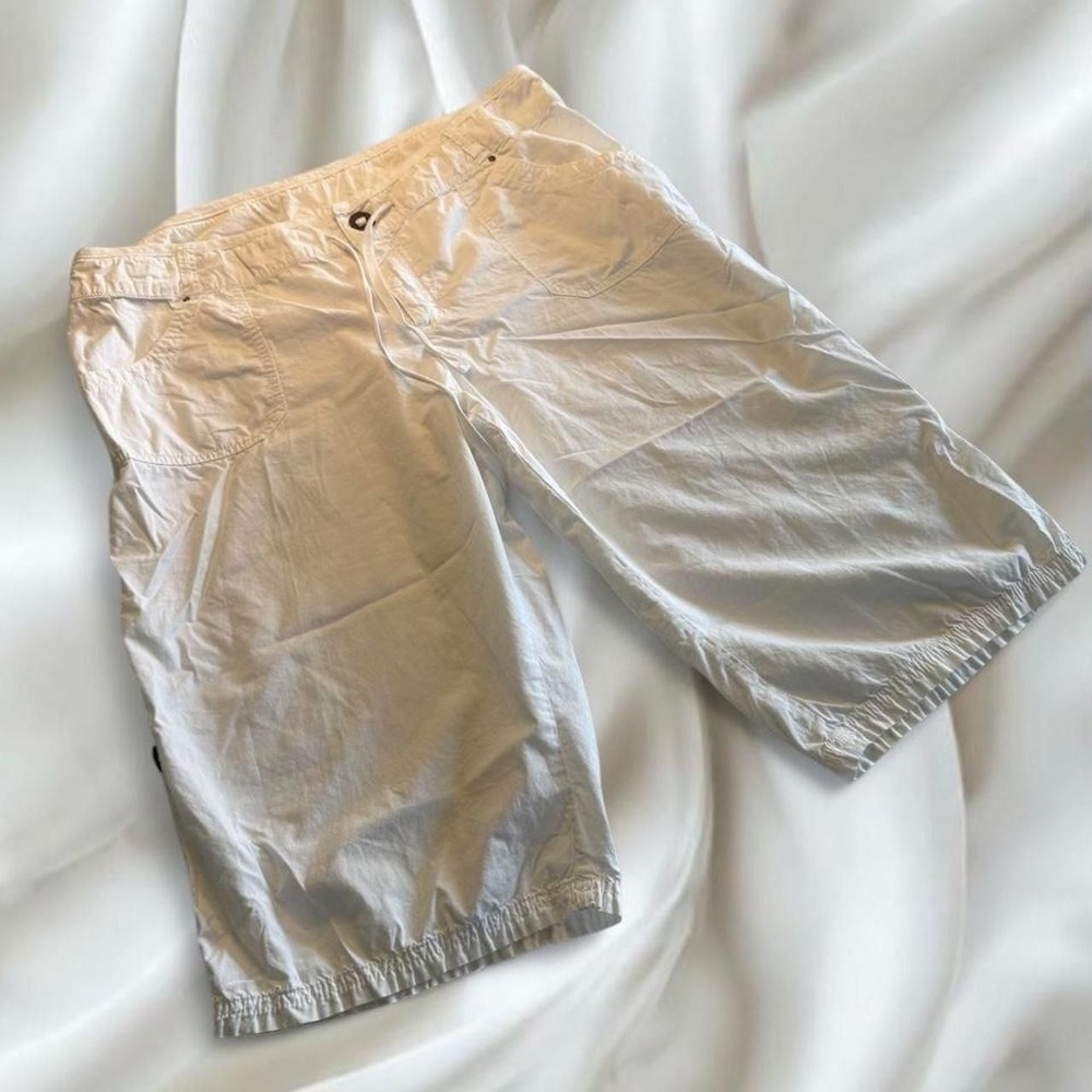 Y2K vintage white cargo style capris Fresh Produce